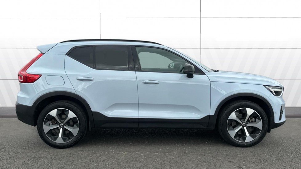 Volvo XC40 2.0 B4P Plus Dark 5dr Auto Petrol Estate - Image 5