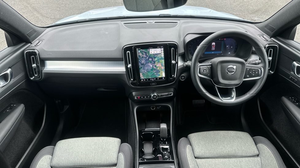 Volvo XC40 2.0 B4P Plus Dark 5dr Auto Petrol Estate - Image 10