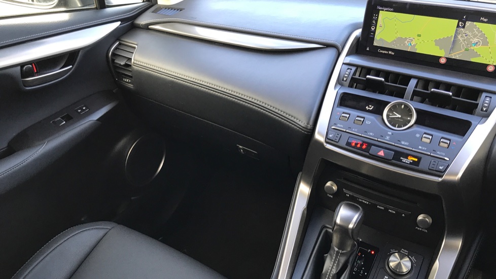 Lexus NX 300h 2.5 5dr CVT [8 Inch Nav] Hybrid Estate - Image 14