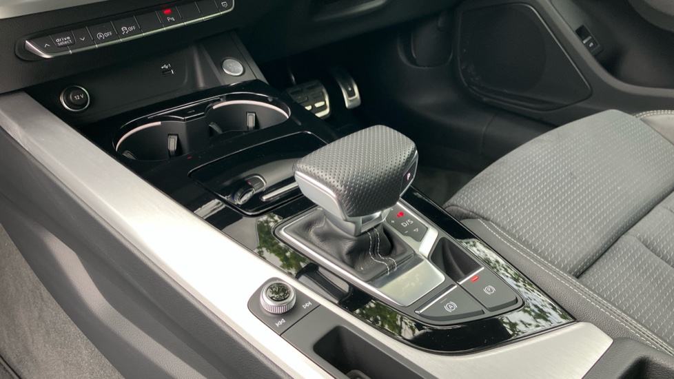 Audi A5 40 TFSI 204 S Line 2dr S Tronic Petrol Coupe - Image 13