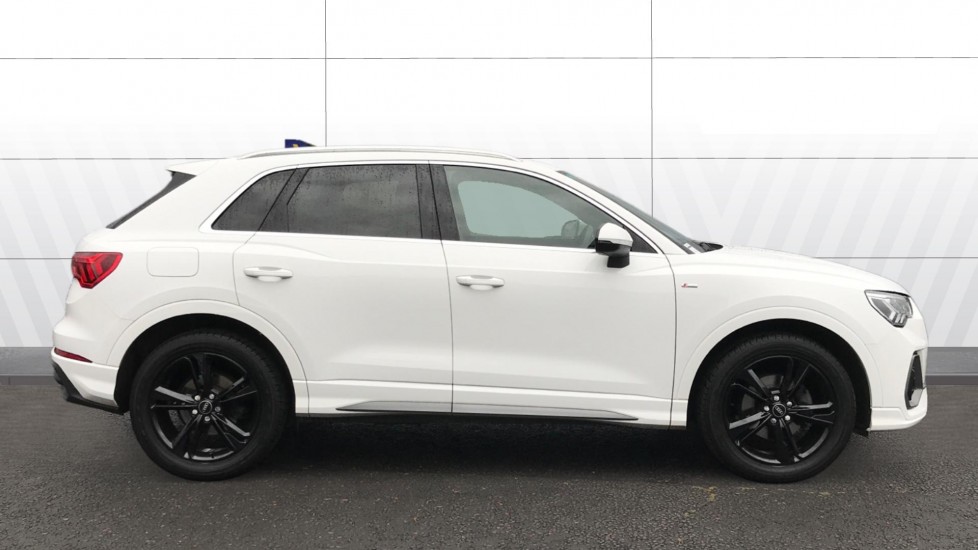Audi Q3 35 TFSI S Line 5dr Petrol Estate - Image 5