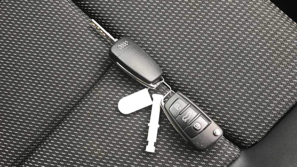 Audi Q3 35 TFSI S Line 5dr Petrol Estate - Image 20