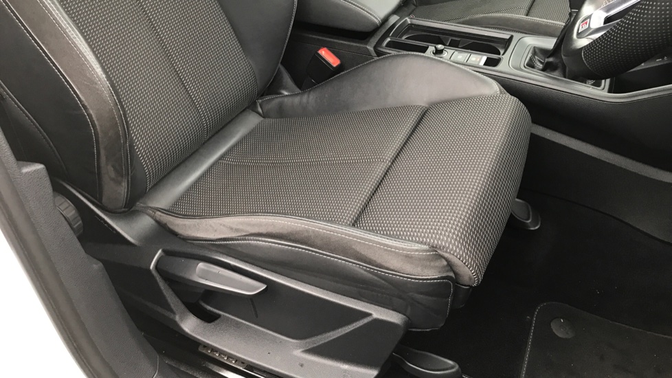 Audi Q3 35 TFSI S Line 5dr Petrol Estate - Image 34