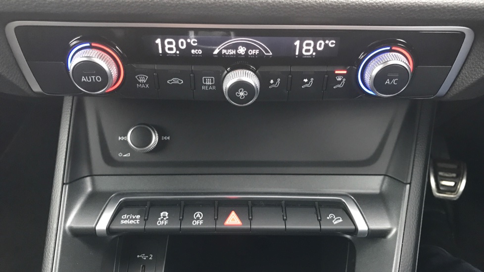 Audi Q3 35 TFSI S Line 5dr Petrol Estate - Image 40