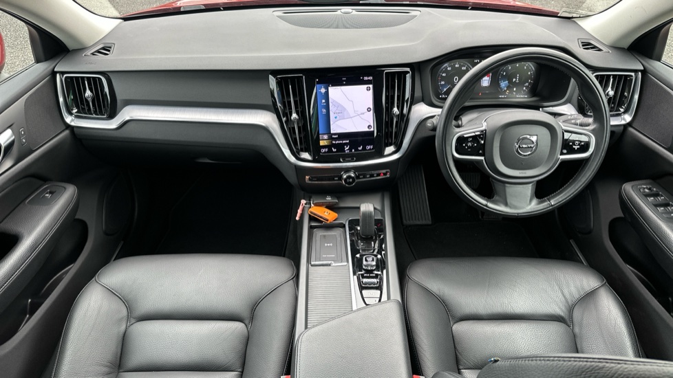 Volvo V60 2.0 B3P Momentum 5dr Auto Petrol Estate - Image 10