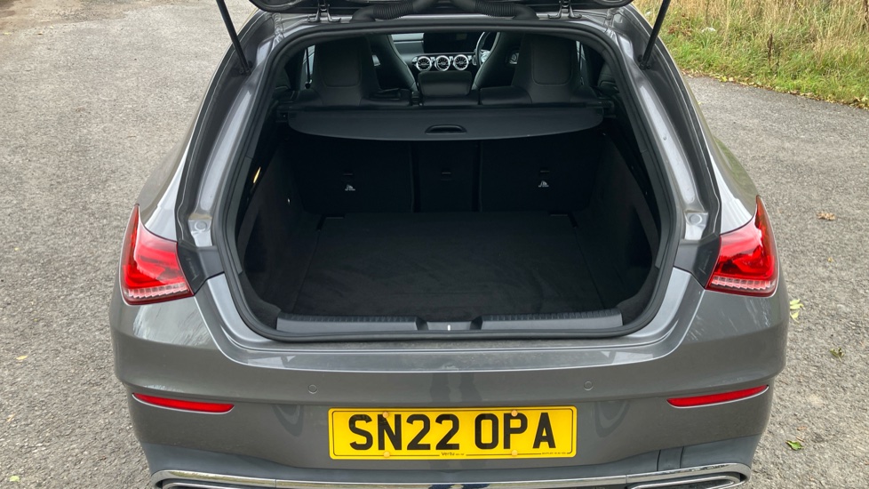 Mercedes-Benz CLA 220d AMG Line Premium Plus 5dr Tip Auto Diesel Estate - Image 4
