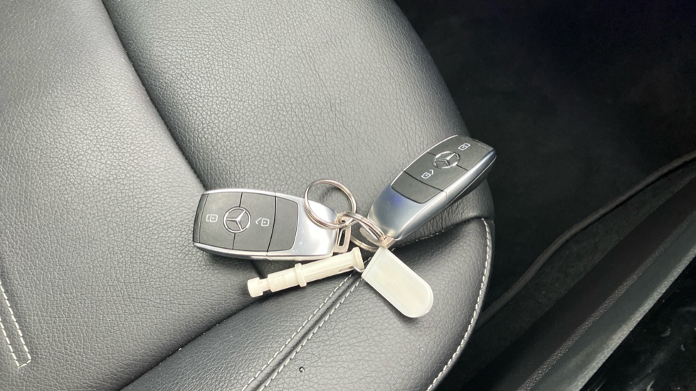 Mercedes-Benz CLA 220d AMG Line Premium Plus 5dr Tip Auto Diesel Estate - Image 20