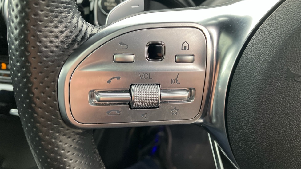 Mercedes-Benz CLA 220d AMG Line Premium Plus 5dr Tip Auto Diesel Estate - Image 35