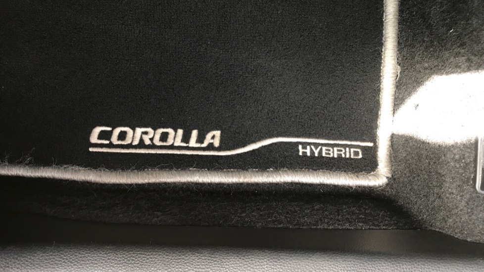 Toyota Corolla 1.8 VVT-i Hybrid Excel 5dr CVT Hybrid Hatchback - Image 46