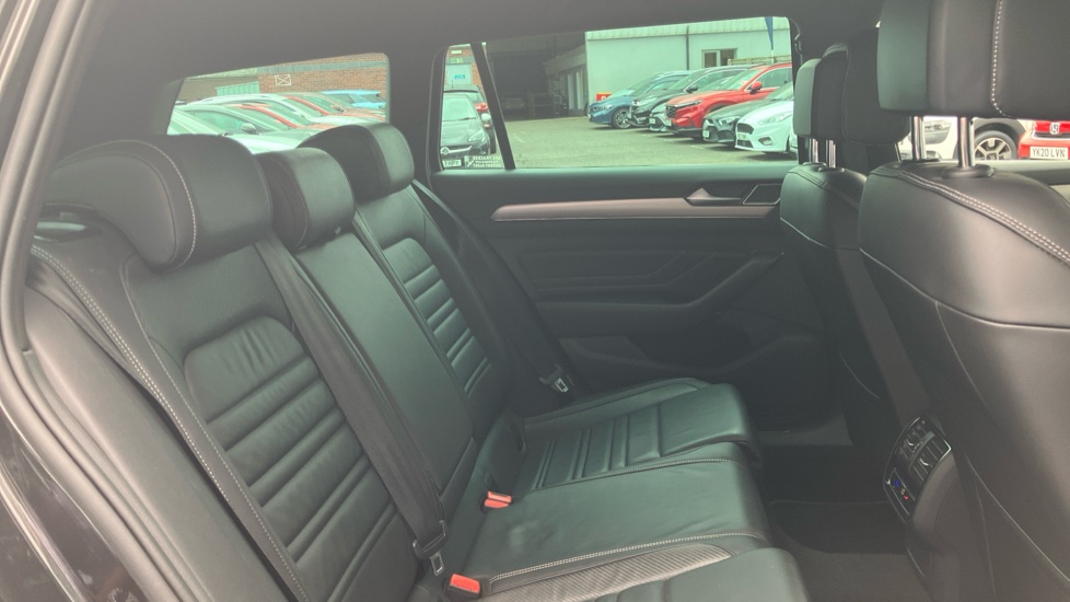 Volkswagen Passat 1.5 TSI EVO R-Line 5dr DSG Petrol Estate - Image 15