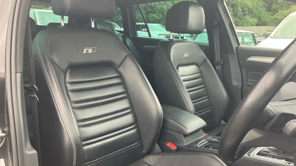 Volkswagen Passat 1.5 TSI EVO R-Line 5dr DSG Petrol Estate - Image 17