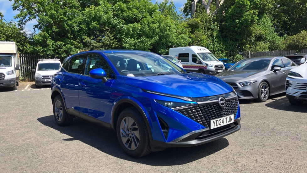 Nissan Qashqai 1.3 DiG-T MH Acenta Premium 5dr Petrol Hatchback - Image 21