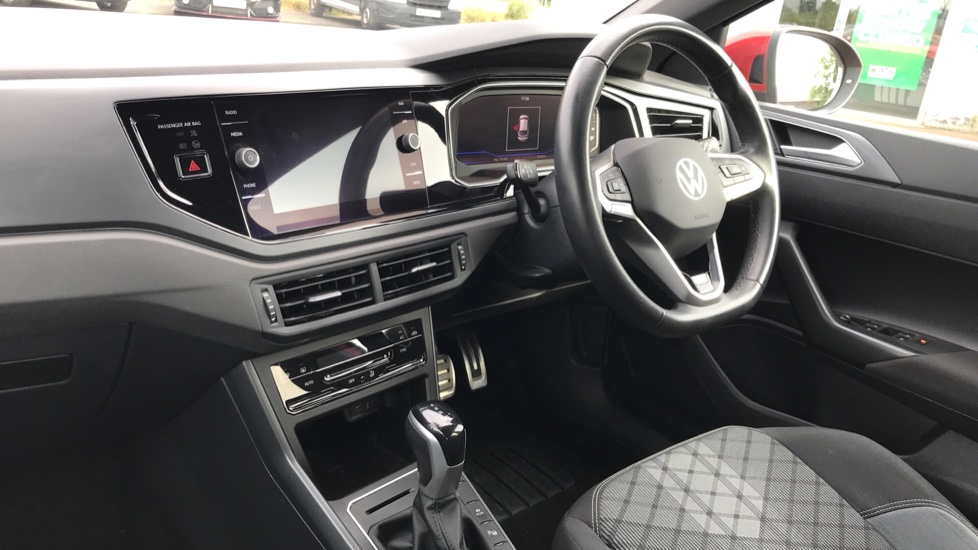 Volkswagen Taigo 1.5 TSI 150 R-Line 5dr DSG Petrol Hatchback - Image 9