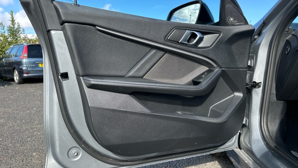 BMW 1 Series 118i [136] M Sport 5dr Step Auto [LCP] Petrol Hatchback - Image 23