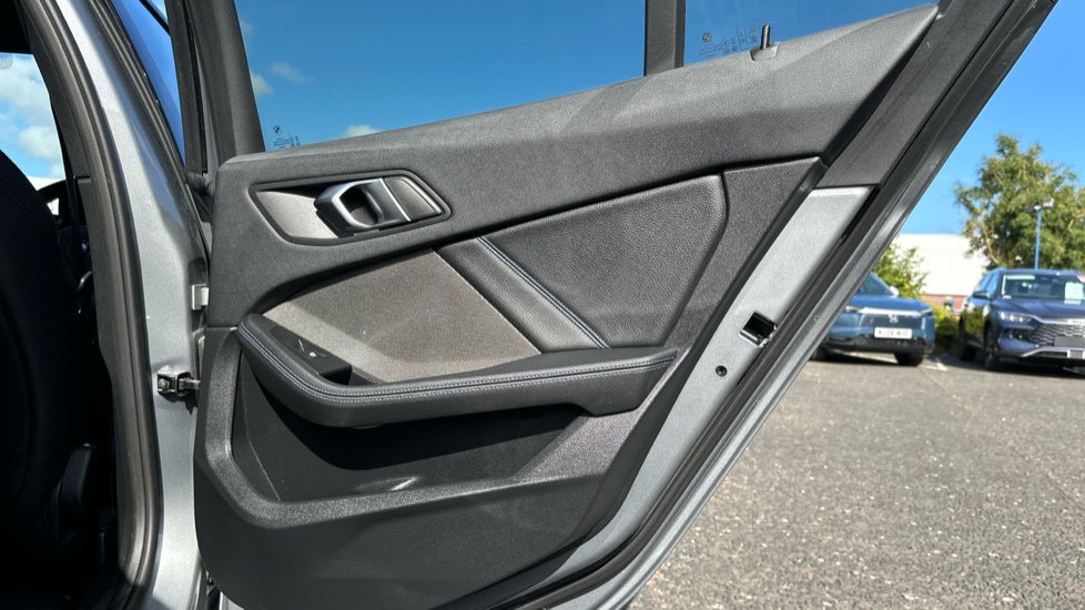 BMW 1 Series 118i [136] M Sport 5dr Step Auto [LCP] Petrol Hatchback - Image 27