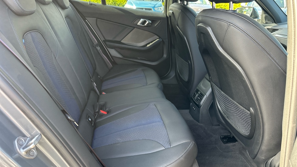 BMW 1 Series 118i [136] M Sport 5dr Step Auto [LCP] Petrol Hatchback - Image 28