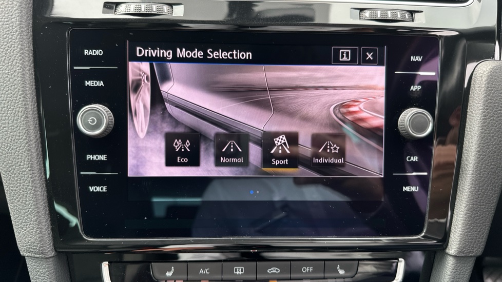 Volkswagen Golf 1.5 TSI EVO 150 GT 5dr Petrol Estate - Image 44