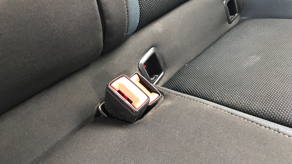 SEAT Ateca 1.6 TDI SE Technology [EZ] 5dr Diesel Estate - Image 17