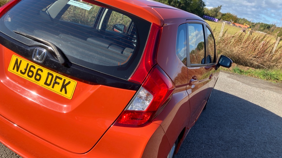 Honda Jazz 1.3 S 5dr Petrol Hatchback - Image 24