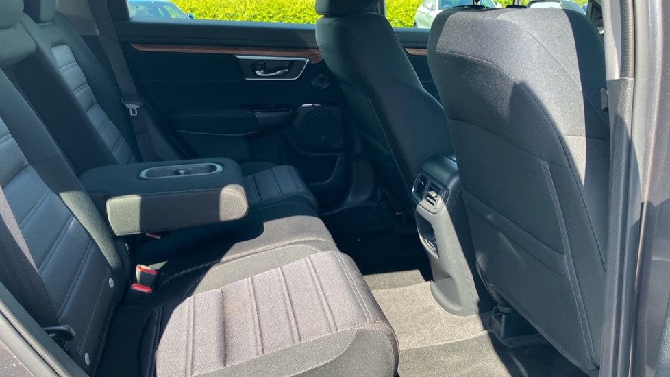 Honda CR-V 1.5 VTEC Turbo SE 5dr 2WD Petrol Estate - Image 16