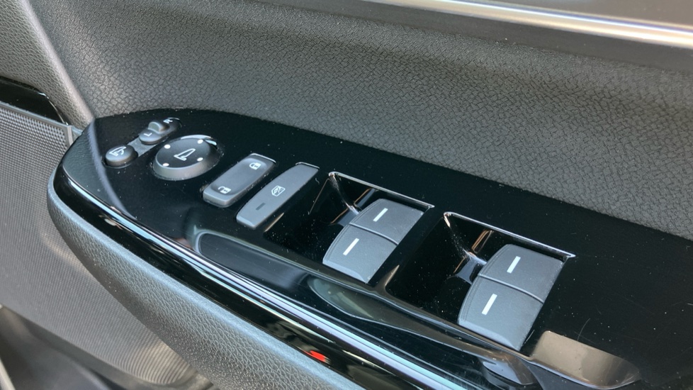 Honda CR-V 1.5 VTEC Turbo SE 5dr 2WD Petrol Estate - Image 22