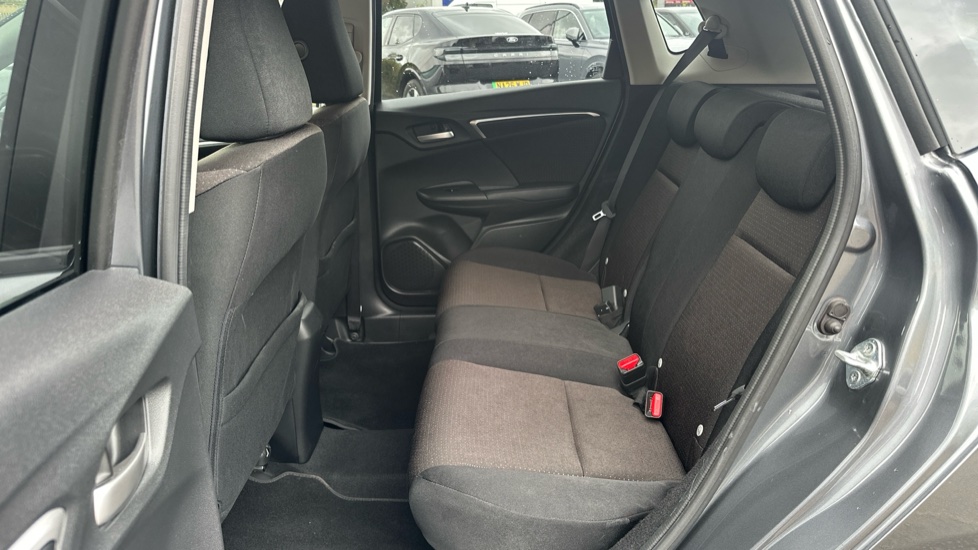 Honda Jazz 1.3 EX Navi 5dr CVT Petrol Hatchback - Image 16