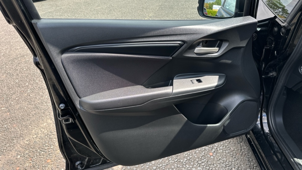 Honda Jazz 1.3 i-VTEC S 5dr Petrol Hatchback - Image 22
