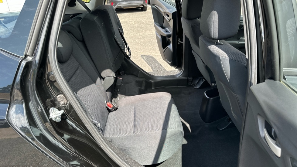 Honda Jazz 1.3 i-VTEC S 5dr Petrol Hatchback - Image 25