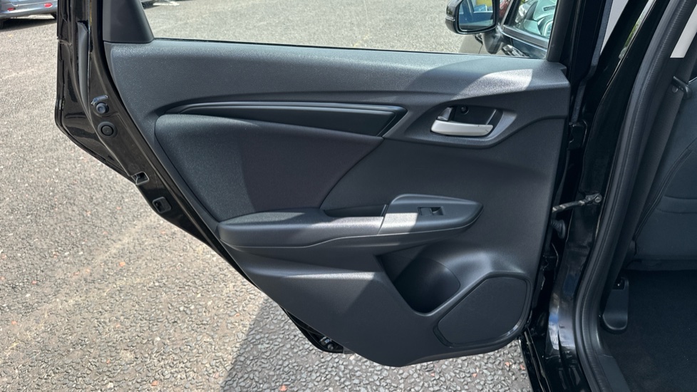 Honda Jazz 1.3 i-VTEC S 5dr Petrol Hatchback - Image 27