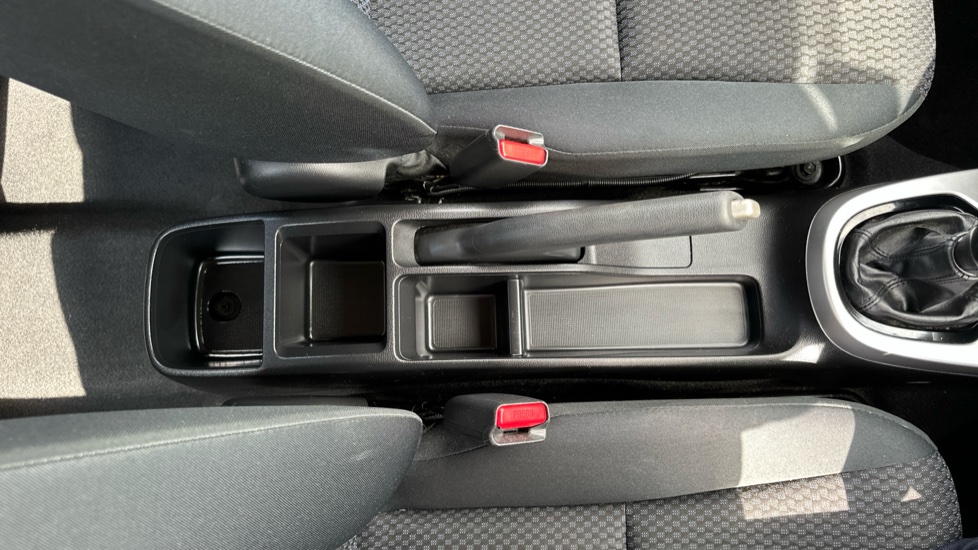 Honda Jazz 1.3 i-VTEC S 5dr Petrol Hatchback - Image 41