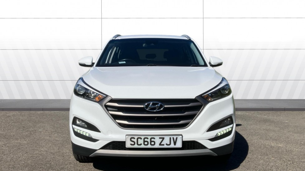 Hyundai TUCSON 1.6 GDi Blue Drive SE Nav 5dr 2WD Petrol Estate - Image 3