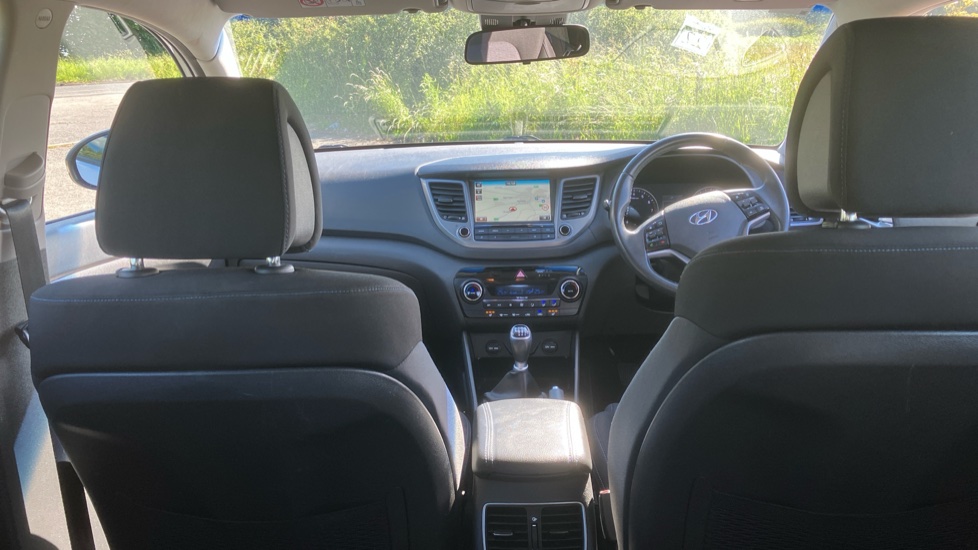 Hyundai TUCSON 1.6 GDi Blue Drive SE Nav 5dr 2WD Petrol Estate - Image 10