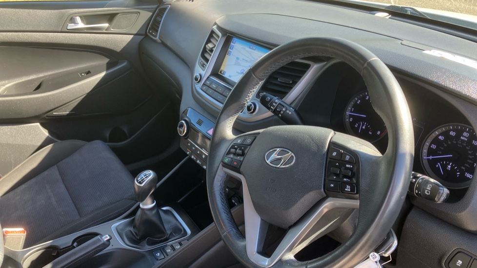 Hyundai TUCSON 1.6 GDi Blue Drive SE Nav 5dr 2WD Petrol Estate - Image 11