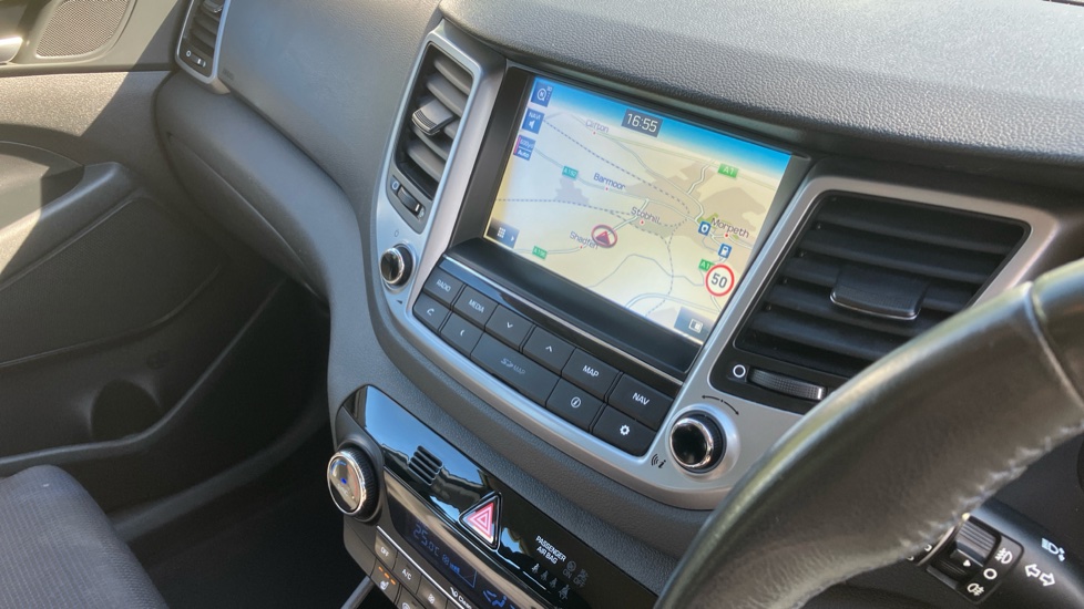 Hyundai TUCSON 1.6 GDi Blue Drive SE Nav 5dr 2WD Petrol Estate - Image 14
