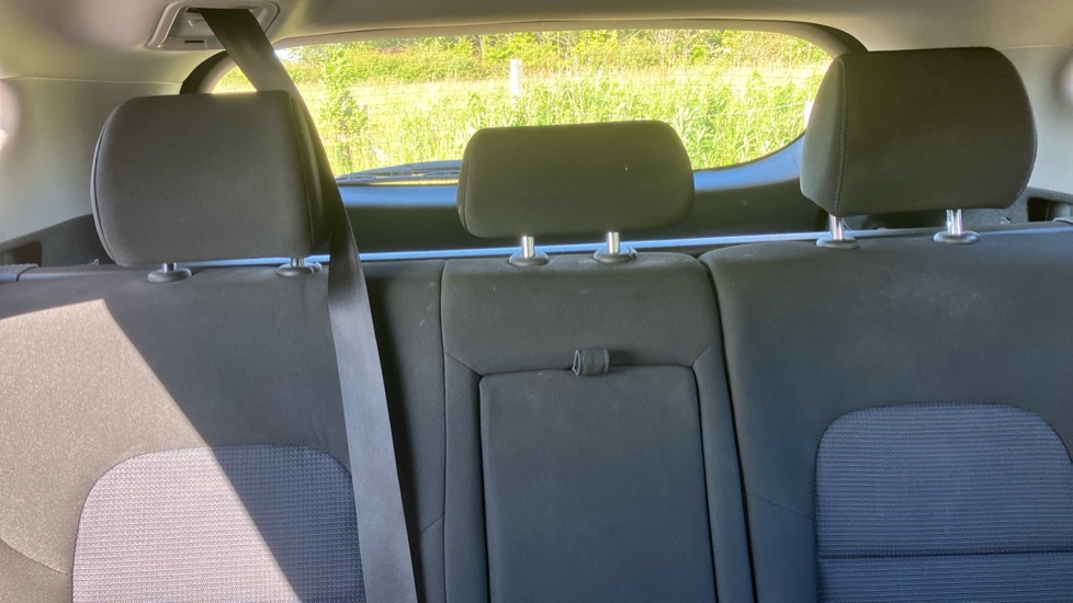 Hyundai TUCSON 1.6 GDi Blue Drive SE Nav 5dr 2WD Petrol Estate - Image 15
