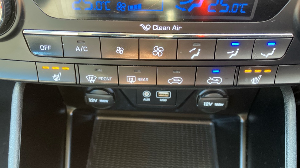 Hyundai TUCSON 1.6 GDi Blue Drive SE Nav 5dr 2WD Petrol Estate - Image 21