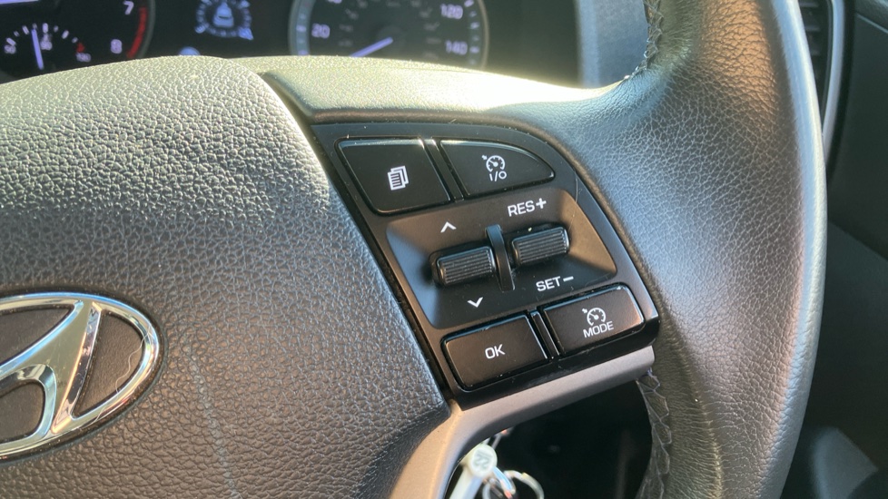 Hyundai TUCSON 1.6 GDi Blue Drive SE Nav 5dr 2WD Petrol Estate - Image 24