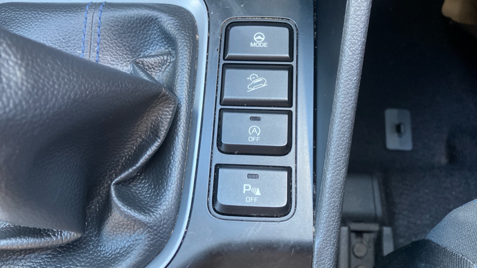 Hyundai TUCSON 1.6 GDi Blue Drive SE Nav 5dr 2WD Petrol Estate - Image 37