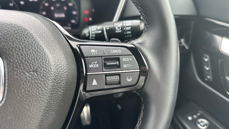 Honda CR-V 2.0 ePHEV Advance Tech 5dr eCVT Estate - Image 19