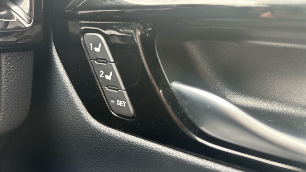 Honda CR-V 2.0 ePHEV Advance Tech 5dr eCVT Estate - Image 24