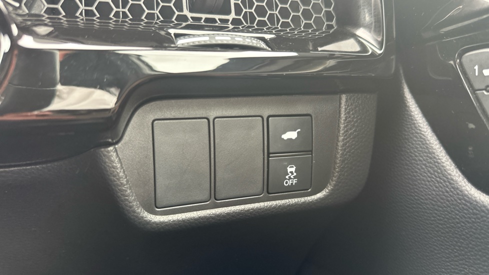 Honda CR-V 2.0 ePHEV Advance Tech 5dr eCVT Estate - Image 25