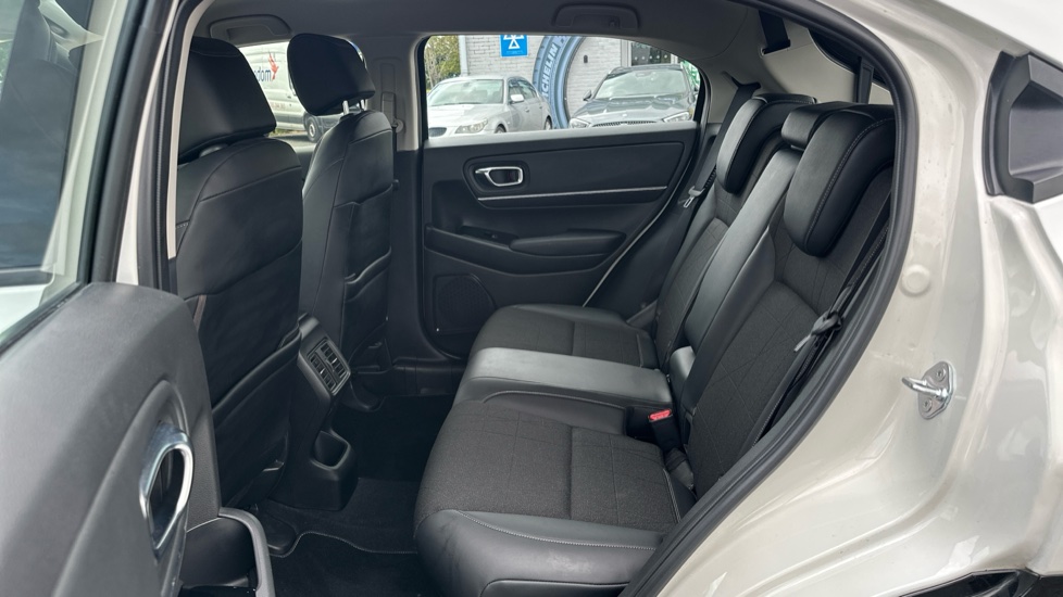 Honda HR-V 1.5 eHEV Advance 5dr CVT Hybrid Hatchback - Image 14