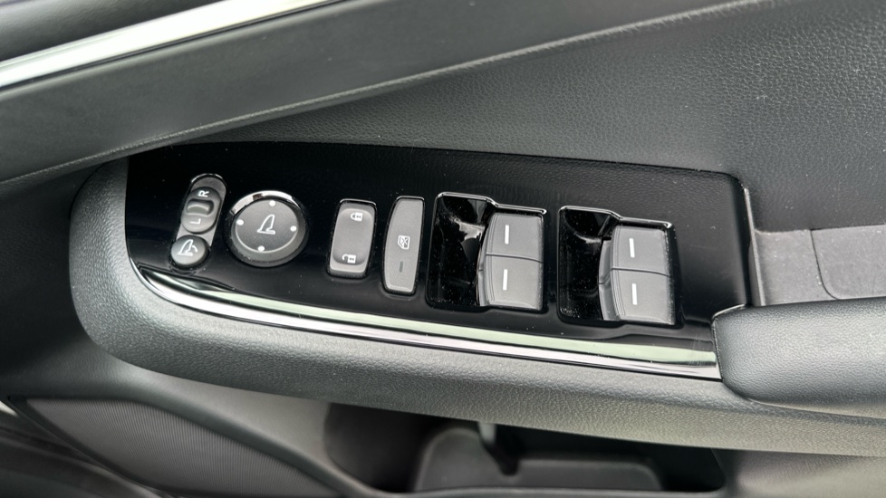 Honda HR-V 1.5 eHEV Advance 5dr CVT Hybrid Hatchback - Image 23