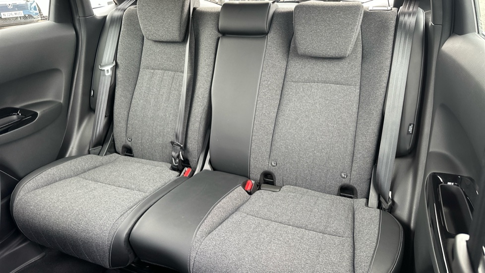 Honda Jazz 1.5 i-MMD Hybrid SR 5dr eCVT Hybrid Hatchback - Image 8