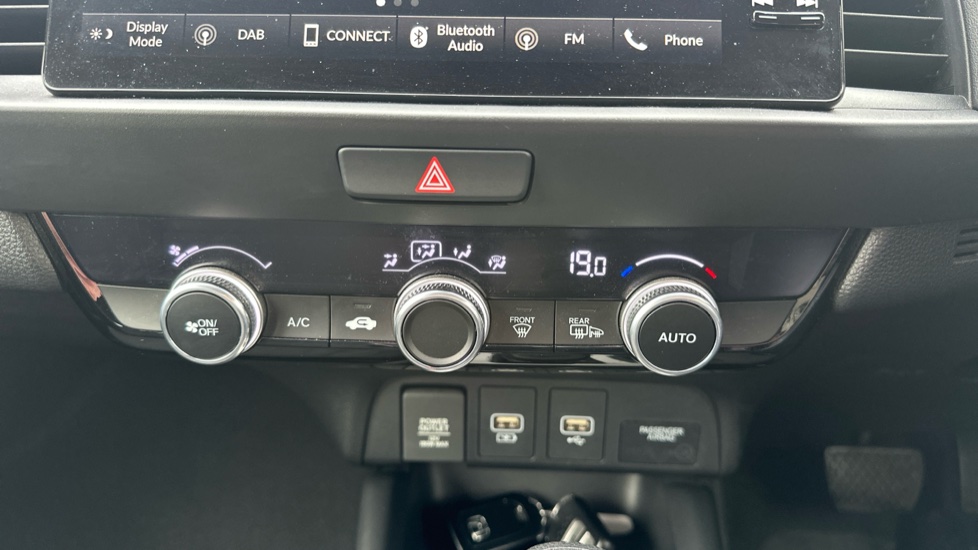 Honda Jazz 1.5 i-MMD Hybrid SR 5dr eCVT Hybrid Hatchback - Image 20