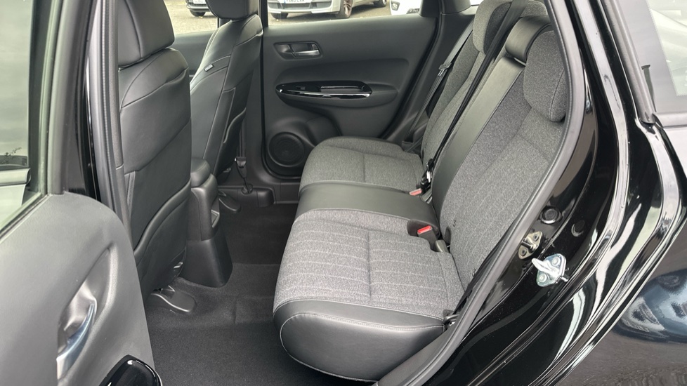 Honda Jazz 1.5 i-MMD Hybrid SR 5dr eCVT Hybrid Hatchback - Image 30