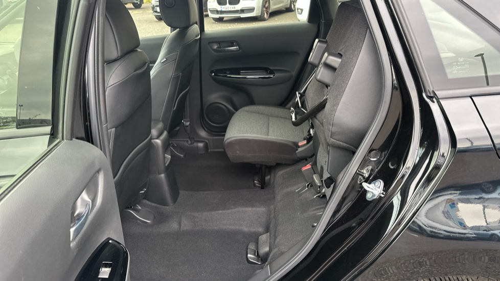 Honda Jazz 1.5 i-MMD Hybrid SR 5dr eCVT Hybrid Hatchback - Image 31