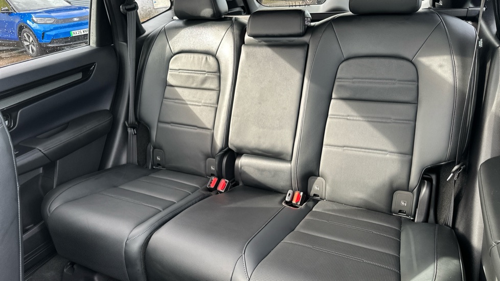 Honda CR-V 2.0 ePHEV Advance Tech 5dr eCVT Estate - Image 8