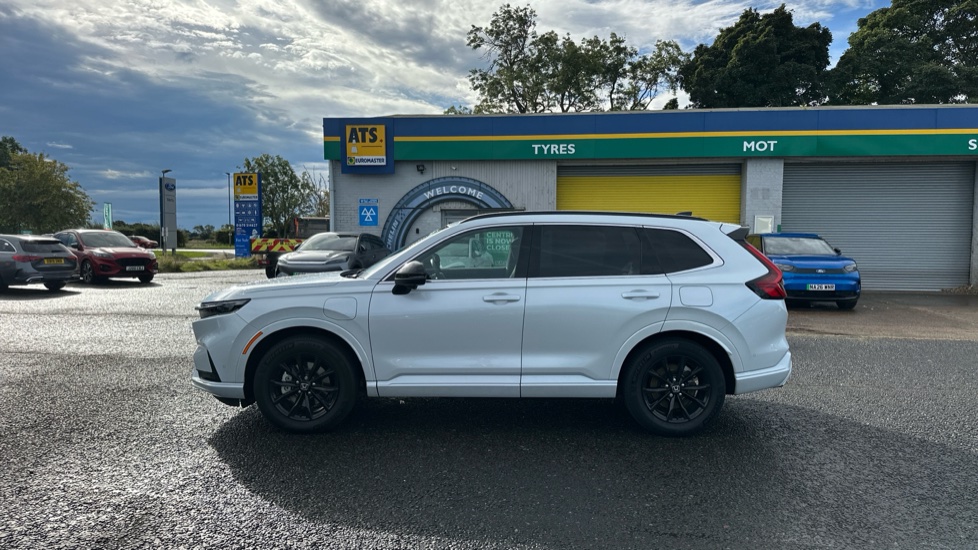 Honda CR-V 2.0 ePHEV Advance Tech 5dr eCVT Estate - Image 13