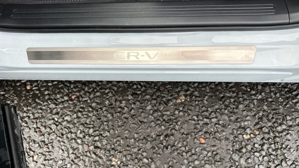 Honda CR-V 2.0 ePHEV Advance Tech 5dr eCVT Estate - Image 15
